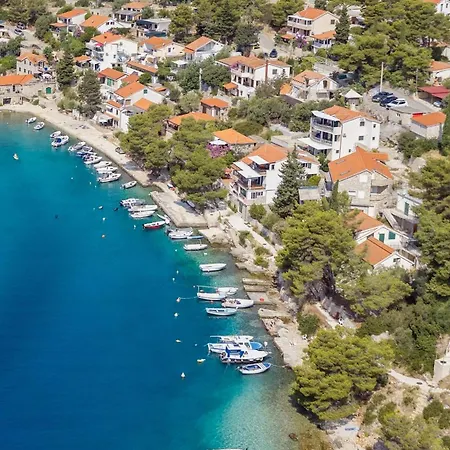 Basina 4599g Vrboska